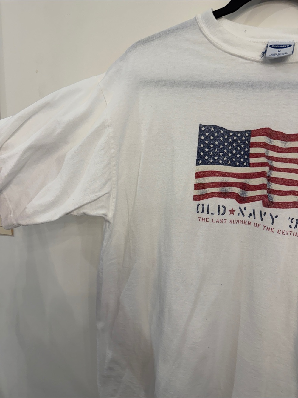 Old Navy White Tee with American Flag Graphic - Picture 6 of 11